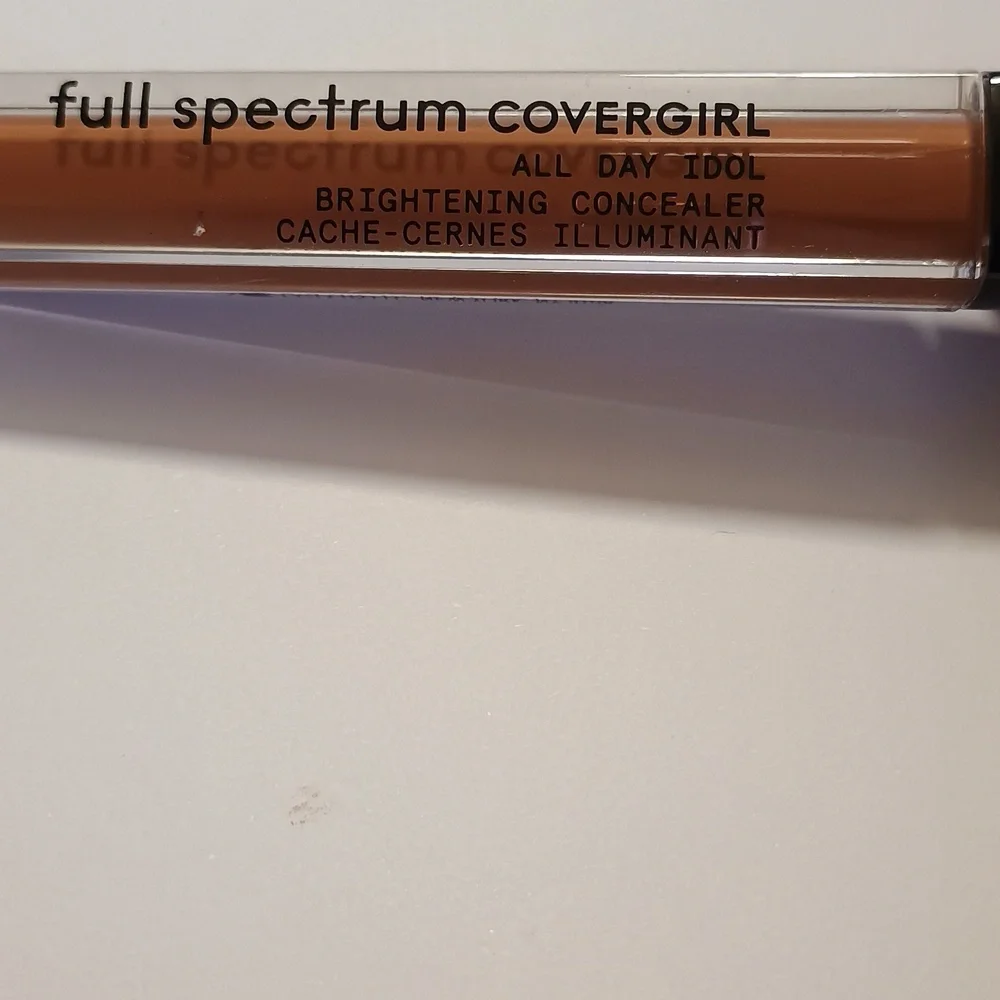 CoverGirl Full Spectrum All Day Idol Concealer FS400 Deep Cool